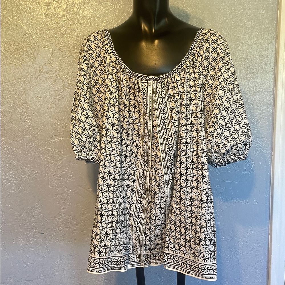 Max Studio Monochrome Geometric Blouse